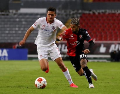 Toluca gana al Atlas en polémico encuentro