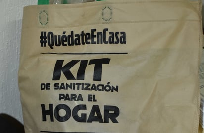 Siguen entregando paquetes de kits sanitizantes, COVID-19