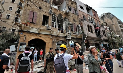 Orden de arresto contra el director del puerto de Beirut tras explosión