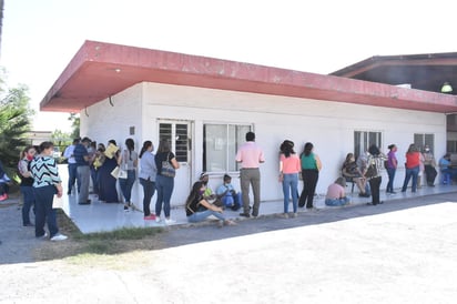 Suman 250 cambios de escuelas privada a públicas en Monclova 