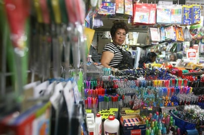 'Nueva normalidad' afecta a sector  de servicios y comercio minorista