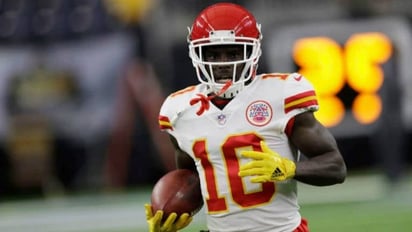 Tyreek Hill abandona entrenamientos con Chiefs