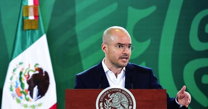 Frena David León cargo en la Ssa por video con hermano de AMLO