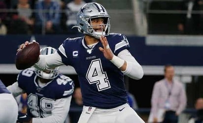 Dak Prescott le echa flores a Isaac Alarcón