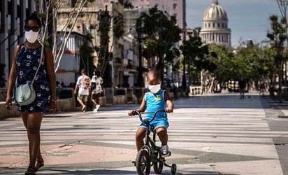 Cuba suma 35 casos de COVID-19, la mayoría en una Habana bajo restricciones