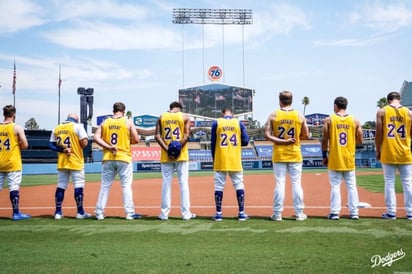 Los Dodgers rinden homenaje a Kobe Bryant