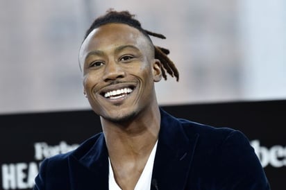 El exjugador de la NFL Brandon Marshall llega a su nueva casa y guardias marcan a la policía 