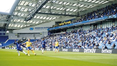 Afición regresó al estadio