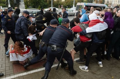 Al menos once detenidos en marcha estudiantil en centro de Minsk