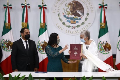 Sánchez Cordero entrega Segundo Informe de Gobierno de AMLO al Congreso