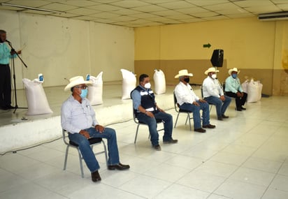 Destinan toneladas  de sorgo forrajero  a la Región Centro 