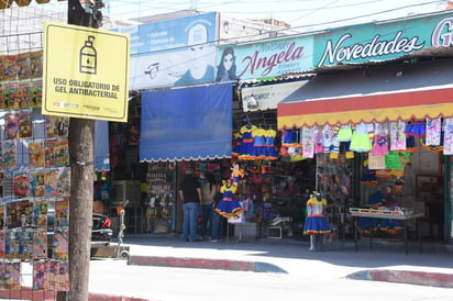 Viven comerciantes locales negro e incierto panorama 