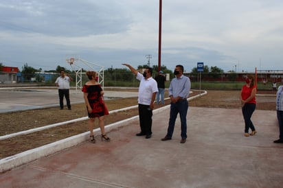 Recorre enrique soto parque recreativo en colonia Libertad