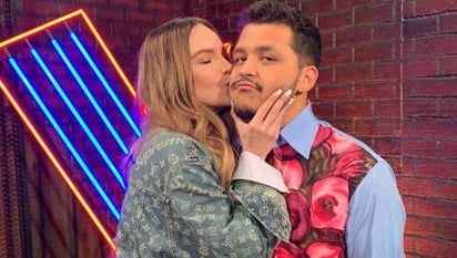 Belinda y Christian Nodal comparten velada muy romántica