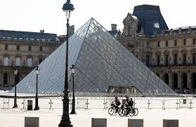 Adquiere un panel español del siglo XV el museo Louvre