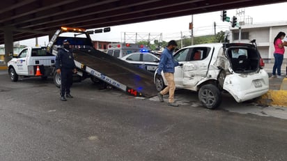 Impacto de trailer deja dos lesionados sobre Pape y Sidermex en Monclova 