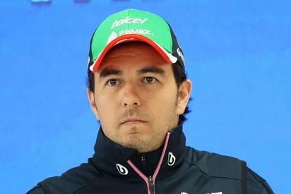 'Checo' Pérez habría recibido llamada de Red Bull