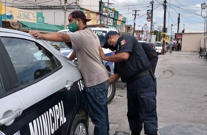 Autoridades sorprenden a lavacoches