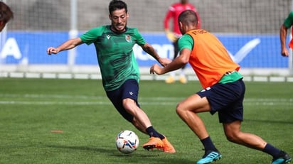 David Silva supera el covid-19 y completa su primer entrenamiento con la Real