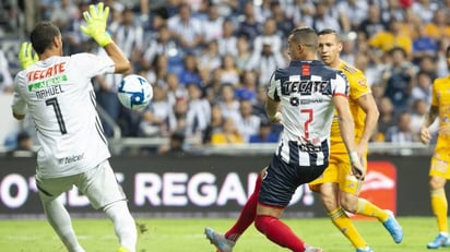 Monterrey le pisa los talones al Tigres rumbo al Clásico Regio