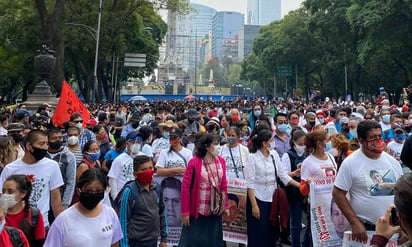 Exigen justicia con marcha en la CDMX por caso Ayotzinapa