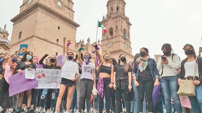 Desbordaron las calles de Morelia exigiendo  justicia por la maestra Jessica