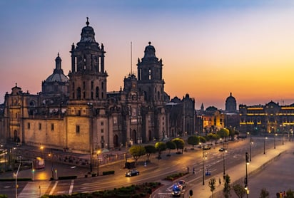 Renombran calles del Centro Histórico con los 43 normalistas