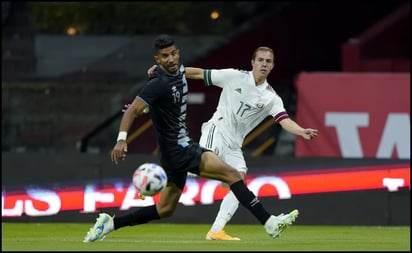 México golea a Guatemala en su regreso a las canchas