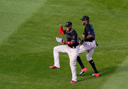 Marlins noquean a los Cachorros