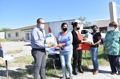 Lleva Caritas apoyos a Colinas de Santiago  