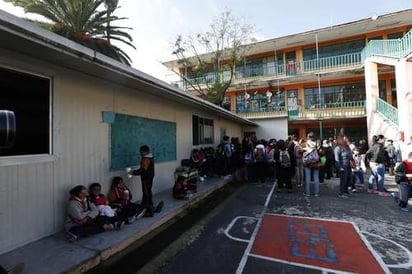 Sentencian a 40 años de prisión a maestro de secundaria por pederasta