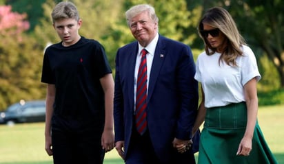 Melania confirma que su hijo Barron también tuvo COVID-19