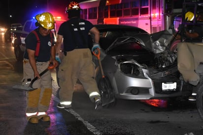 Se impactó fuertemente con una camioneta 