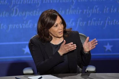 Kamala Harris pausa su campaña debido a dos contagios de covid en su entorno