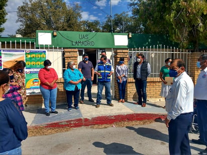 En Lamadrid, entregan equipo de Rayos X a Centro de Salud 