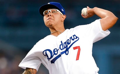 Julio Urías sería el primer relevo