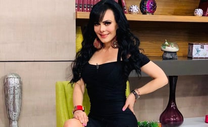 Maribel Guardia celebra sus 6 millones de seguidores con publicación en bikini