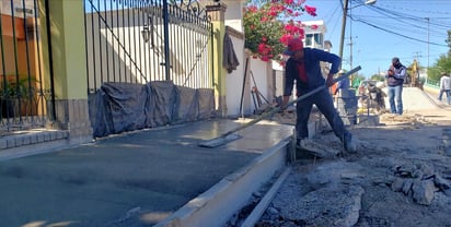 Entregarán embanquetado a los habitantes de la calle 5 de Mayo