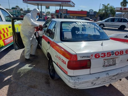 Operativo de desinfección en el transporte público