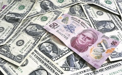 Peso, la moneda más perdedora del mundo durante elección en EU