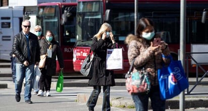 Italia vuelve a superar los 30,000 contagios en un día y registra 352 muertos