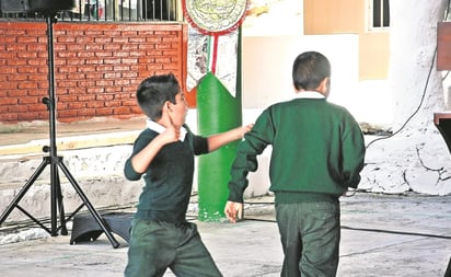 Víctimas de bullying tienen riesgo de ser violentas de adultos