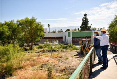 Atienden  petición de  vecinos en  Frontera 