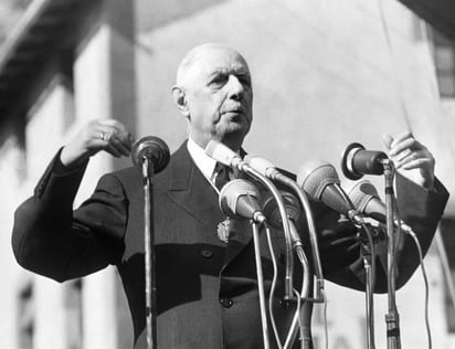 Macron homenajea a De Gaulle en el 50 aniversario de la muerte del general