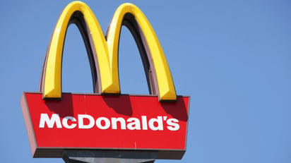 McDonald's gana 3,353 millones hasta septiembre, un 25 % menos