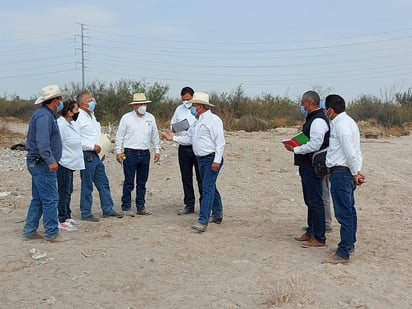 Supervisa 'Lencho’ área donde será la central de abastos en Frontera