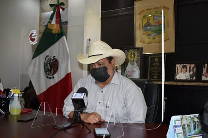 Vence alcalde de  Castaños al COVID-19