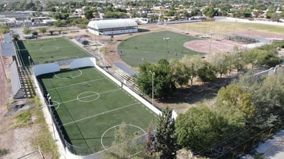 Embellecen unidad deportiva, rehabilitan canchas y pista 