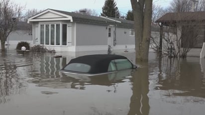 Un bar, su hogar tras inundaciones