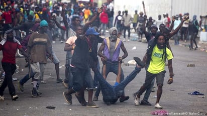 Al menos una persona muerta en protestas en Haití contra el presidente Moise